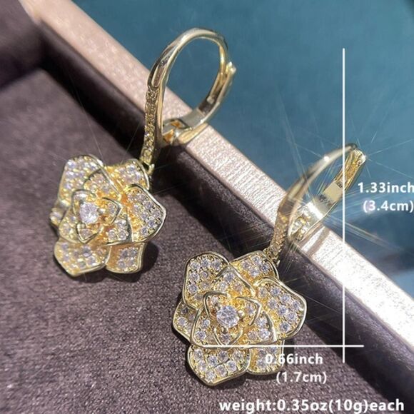 🔅🆕🔅 Elegant Vintage Inspired ✨14K GOLD✨ Plated Rose Flower Hook Earrings ✨ - Picture 7 of 14